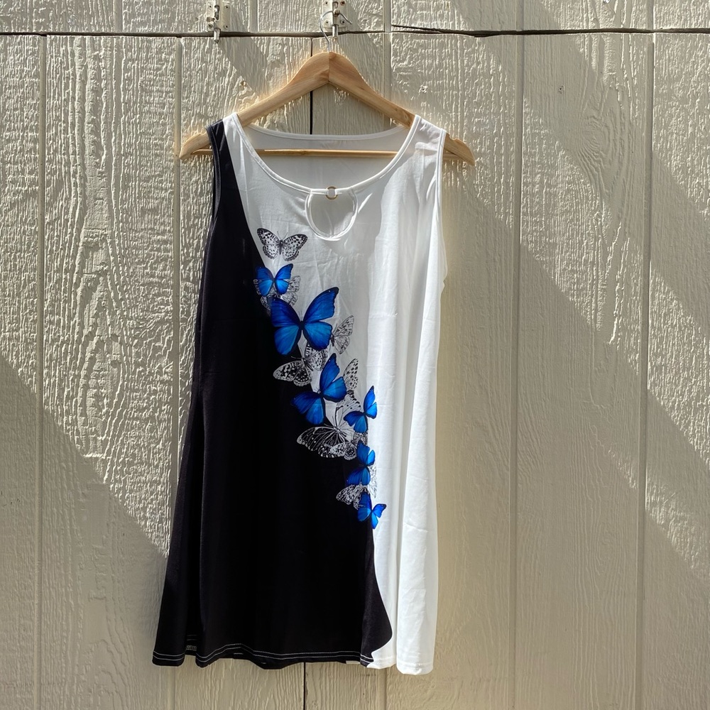 Black and white dress / cover up